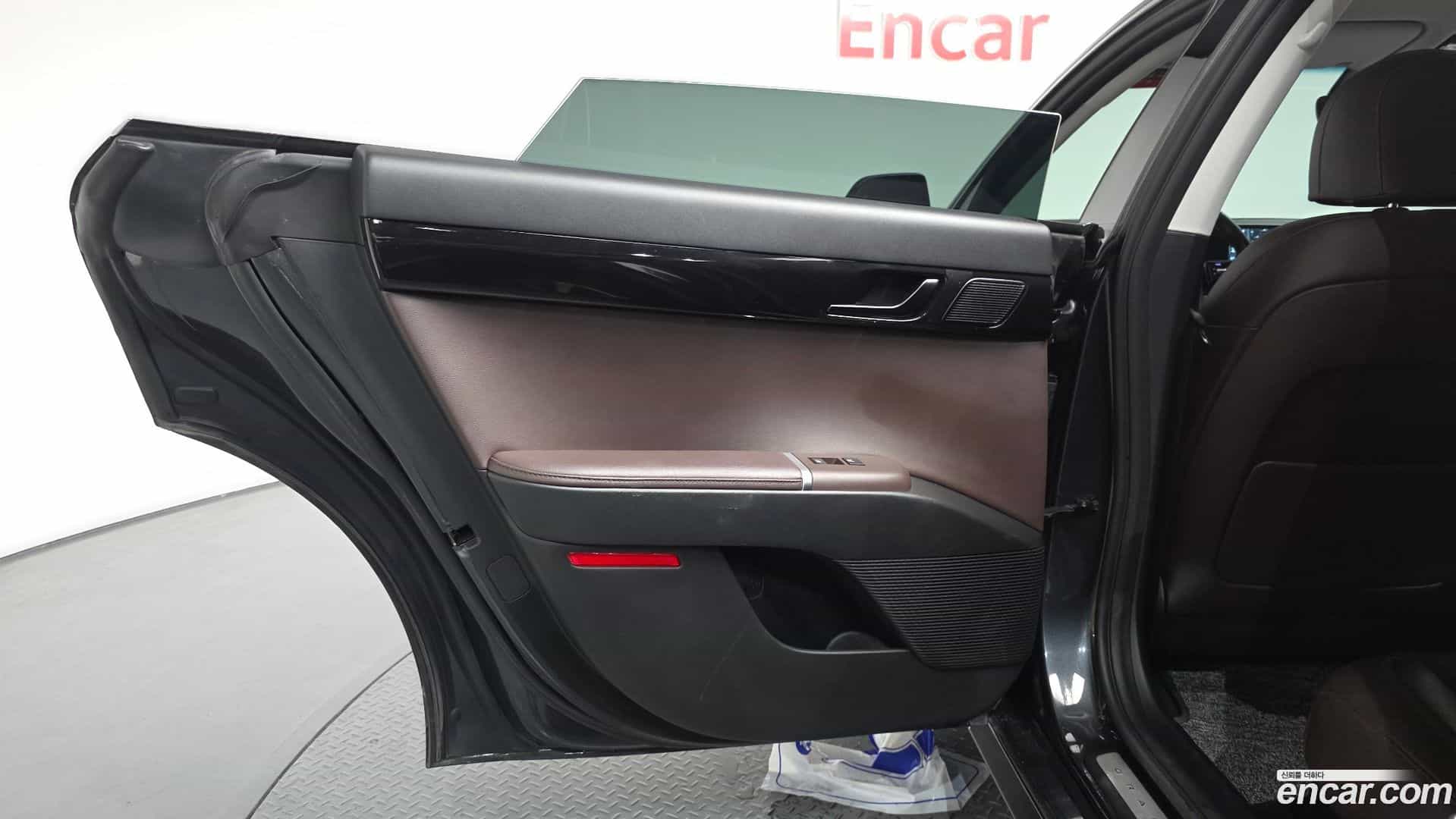 Grandeur Hyundai 2023.6-INNER-035