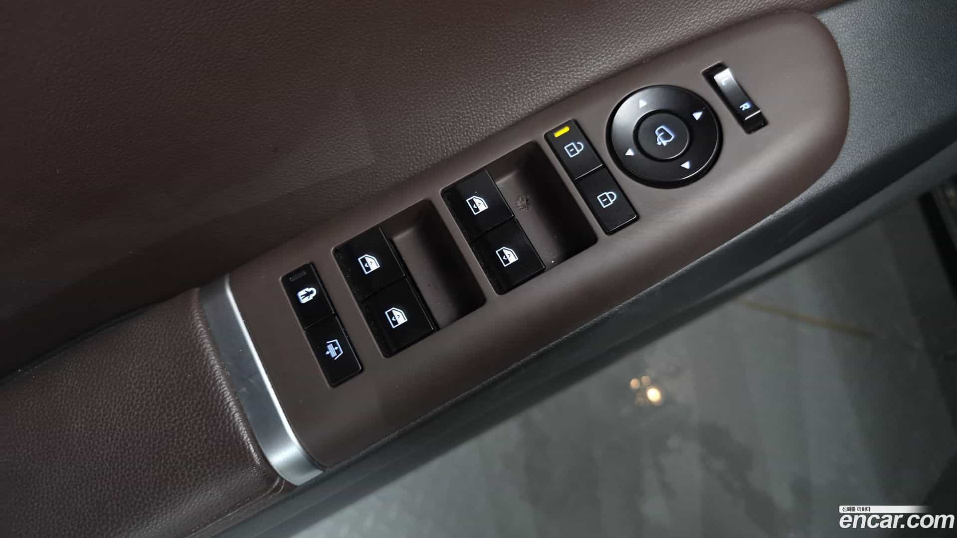 Grandeur Hyundai 2023.6-OPTION-042