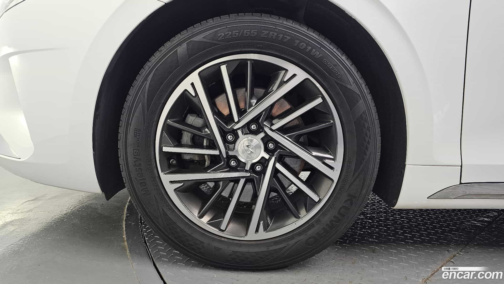 Grandeur Hyundai 2022.3-OUTER-005