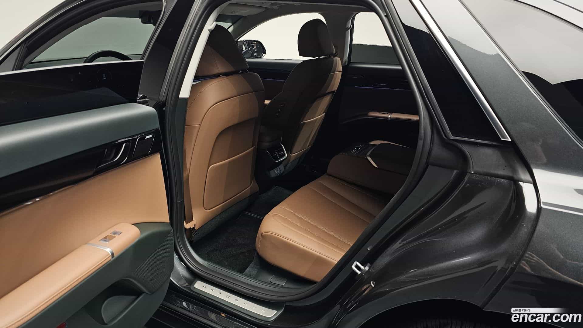 Grandeur Hyundai 2024.11-OPTION-015