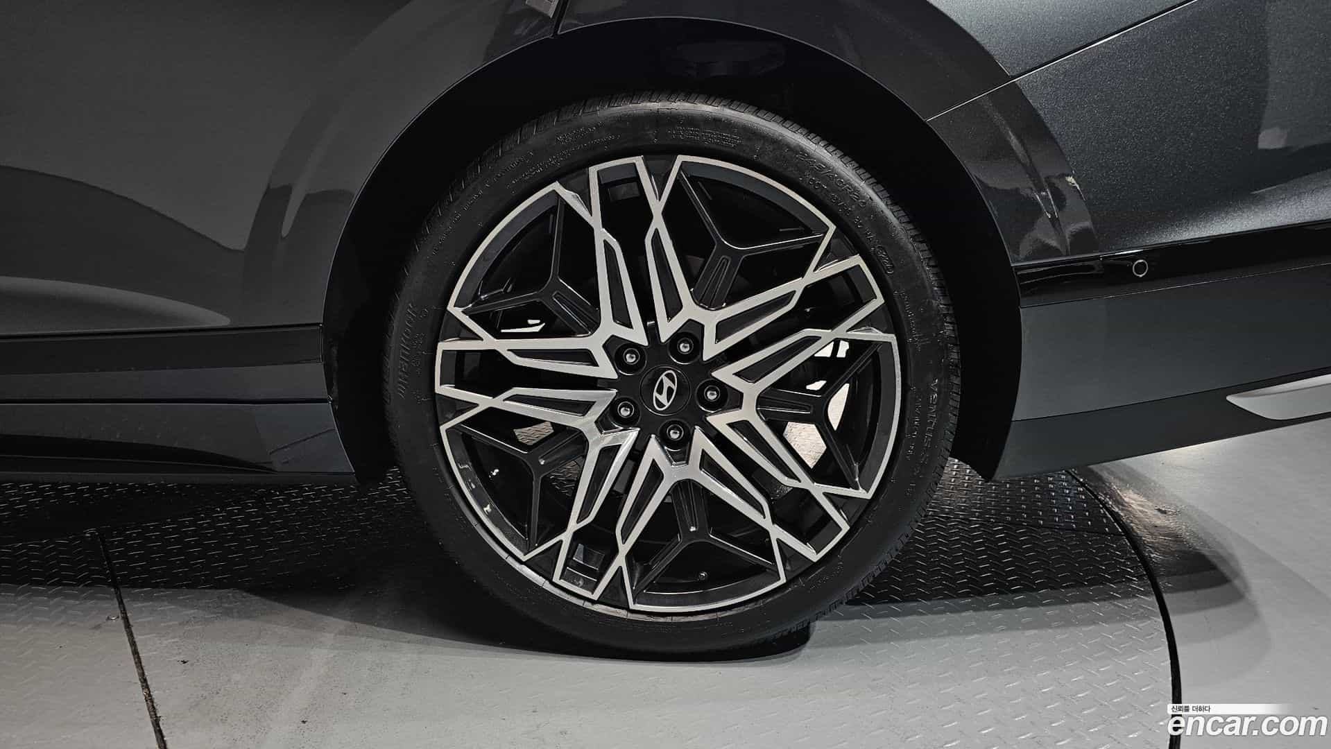 Grandeur Hyundai 2024.11-OUTER-031