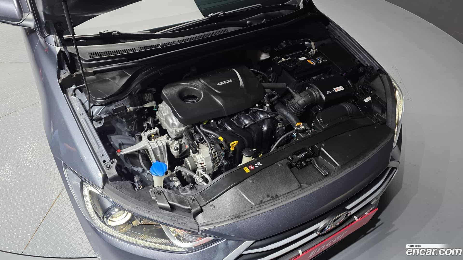 AVANTE Hyundai 2017.1-OUTER-006