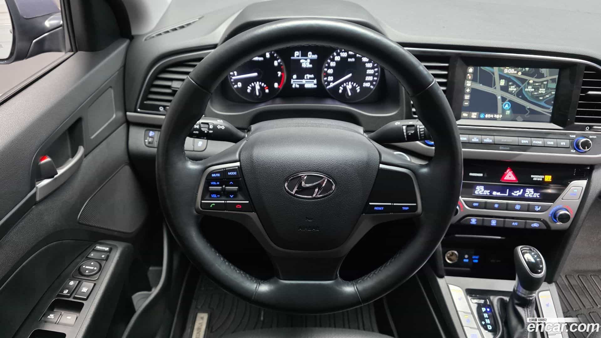 AVANTE Hyundai 2017.1-OPTION-018