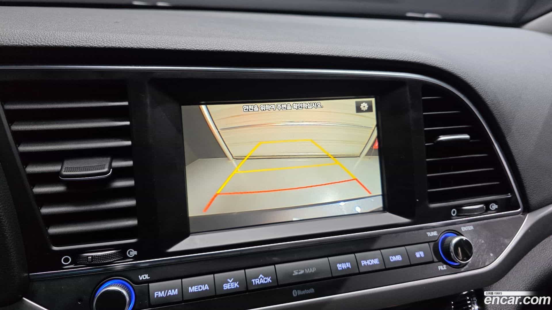AVANTE Hyundai 2017.1-OPTION-019