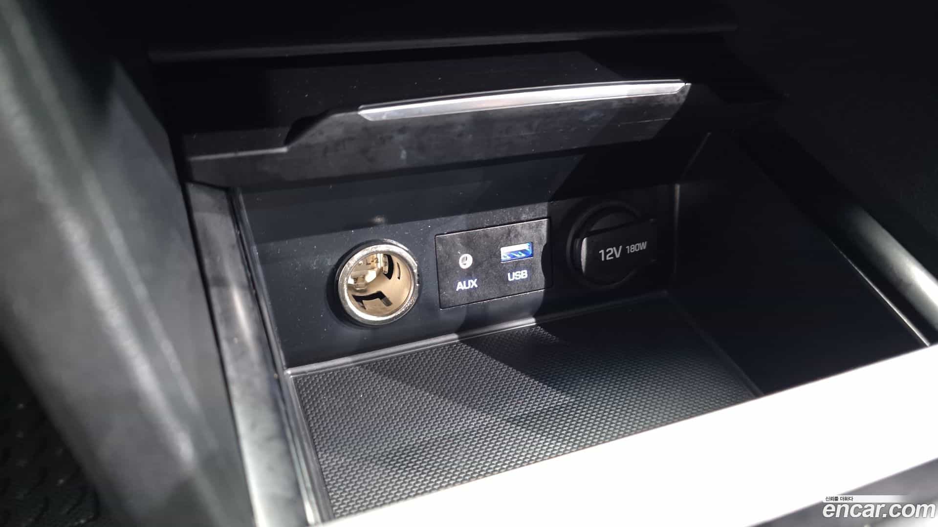 AVANTE Hyundai 2017.1-OPTION-021