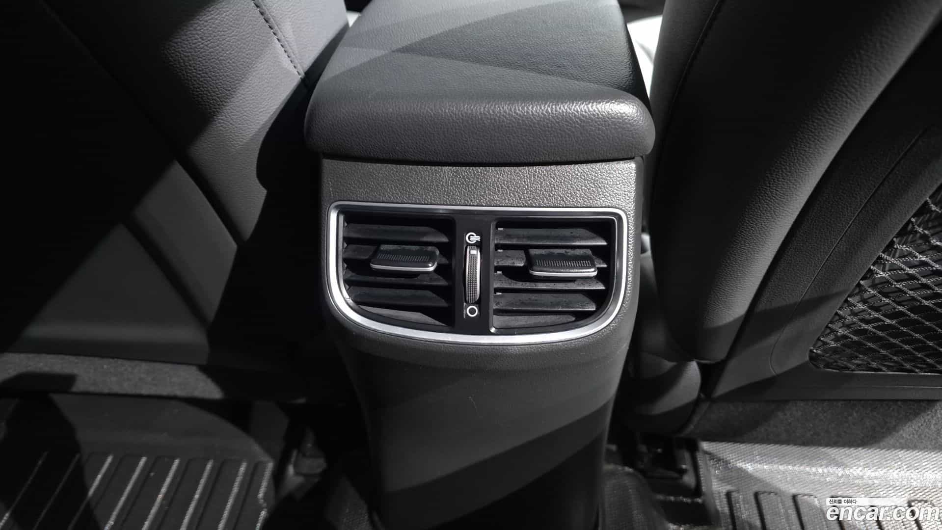 AVANTE Hyundai 2017.1-OPTION-043