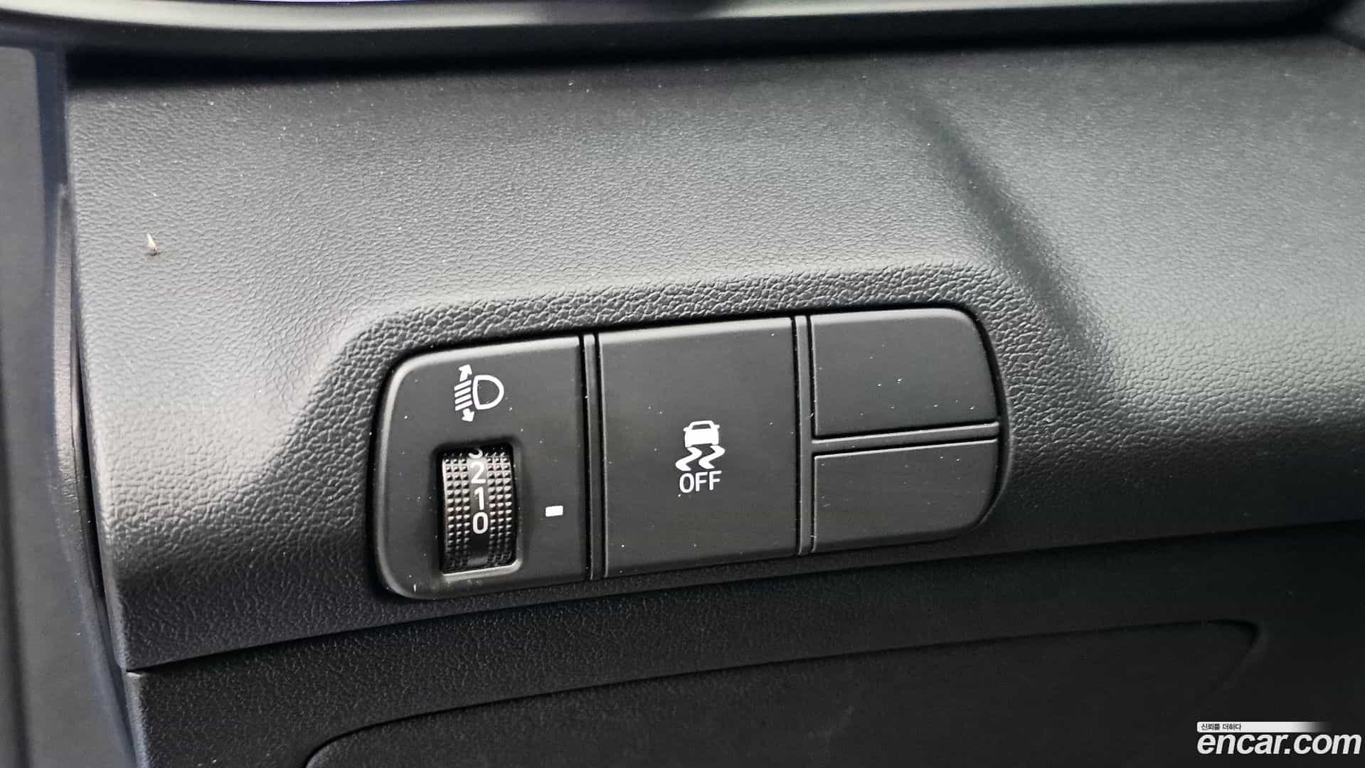 AVANTE Hyundai 2025.0-OPTION-024