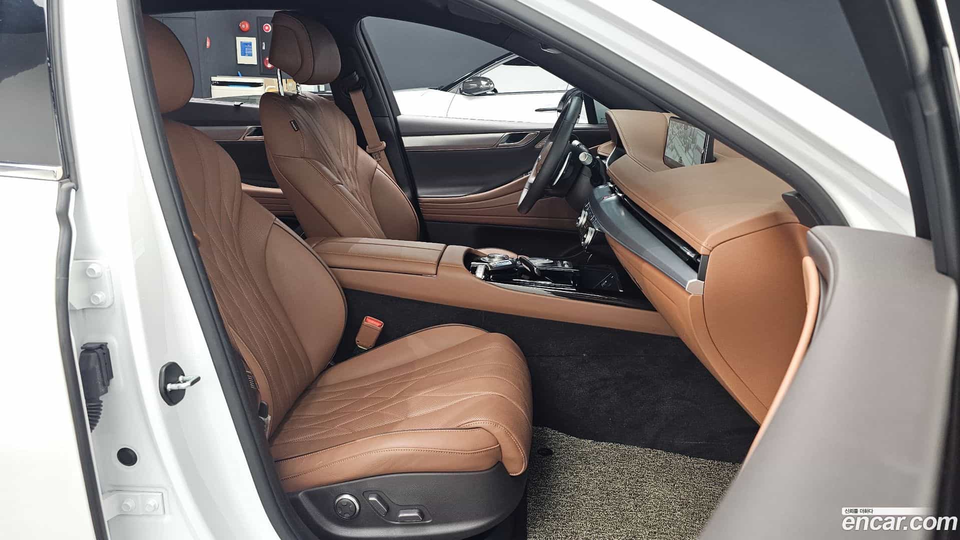 G80 Genesis 2022.8-INNER-036