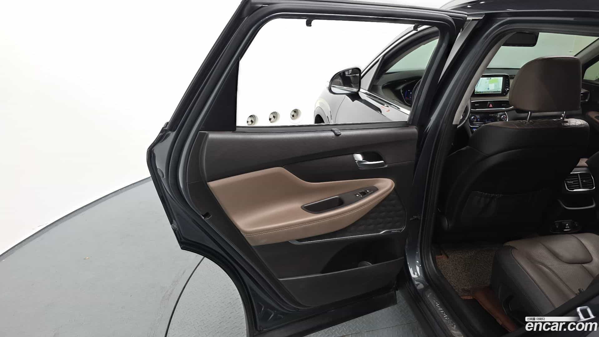Santafe Hyundai 2018.4-INNER-035
