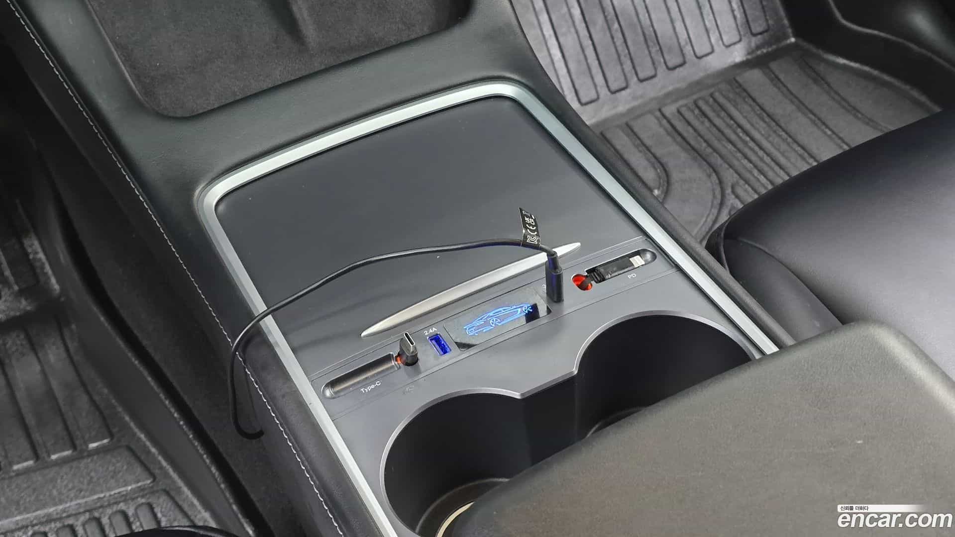 Model Y Tesla 2023.8-OPTION-041