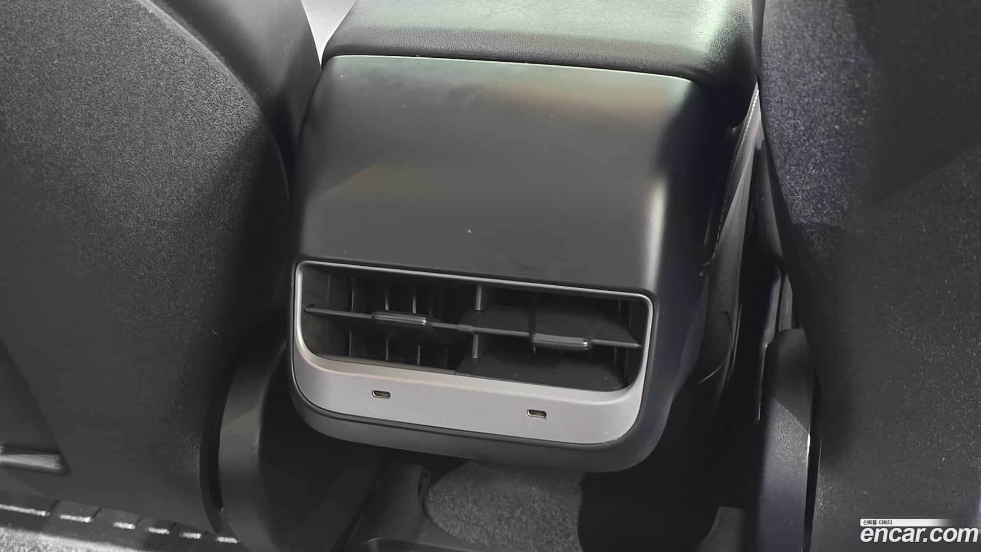 Model Y Tesla 2023.8-OPTION-043