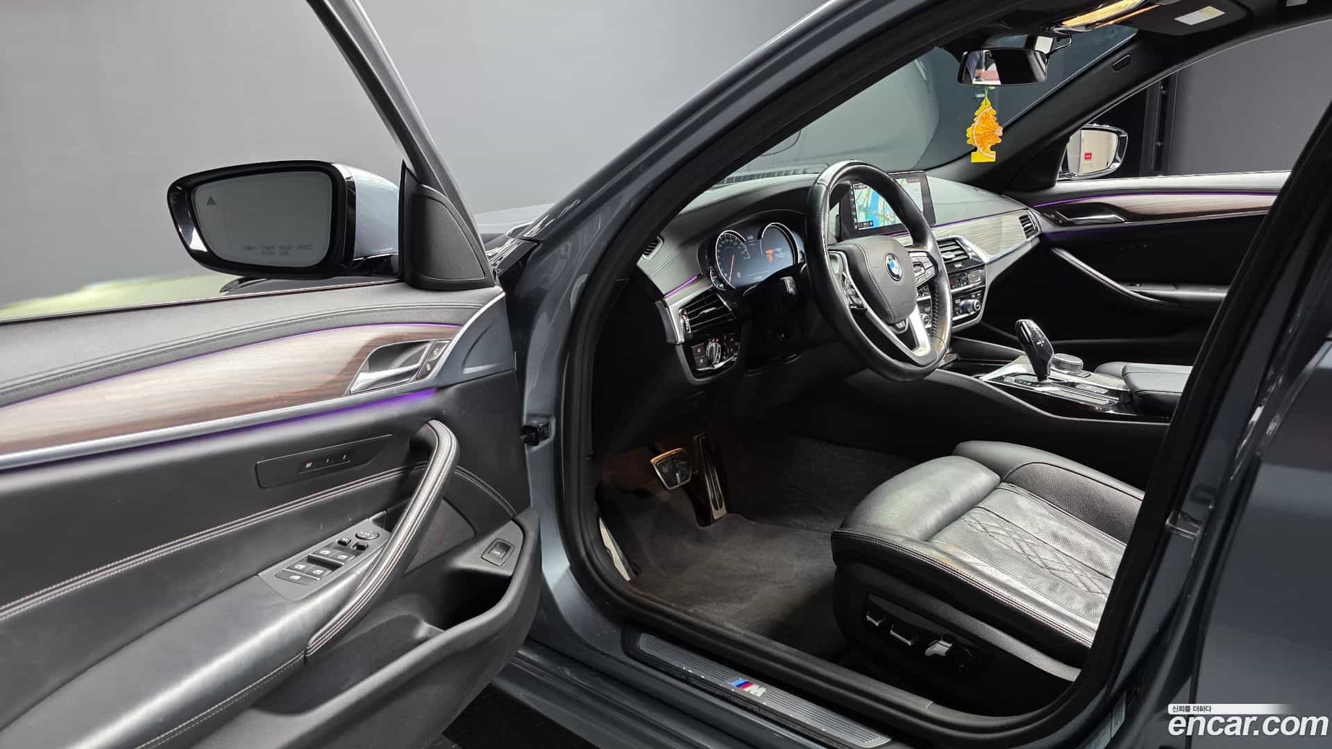 5-Series BMW 2017.9-INNER-010
