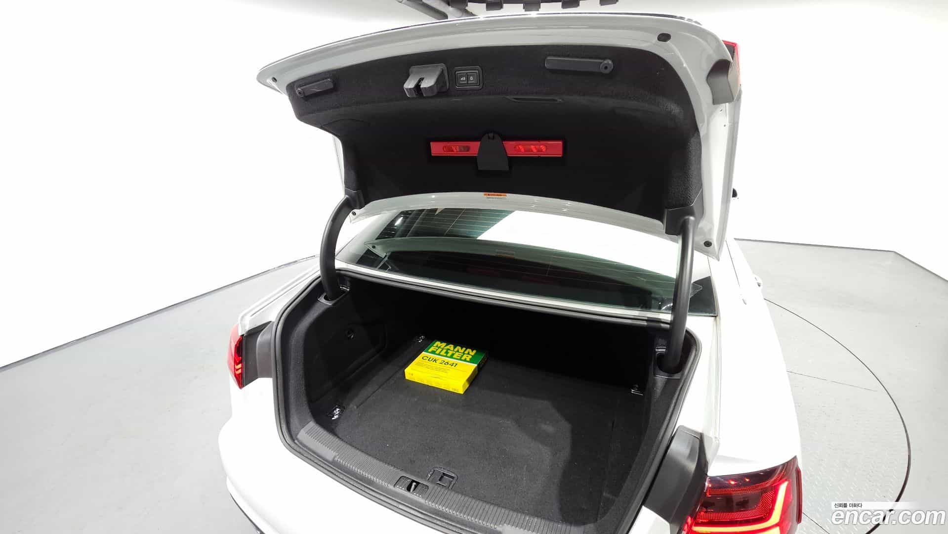 A6 Audi 2018.2-OPTION-024