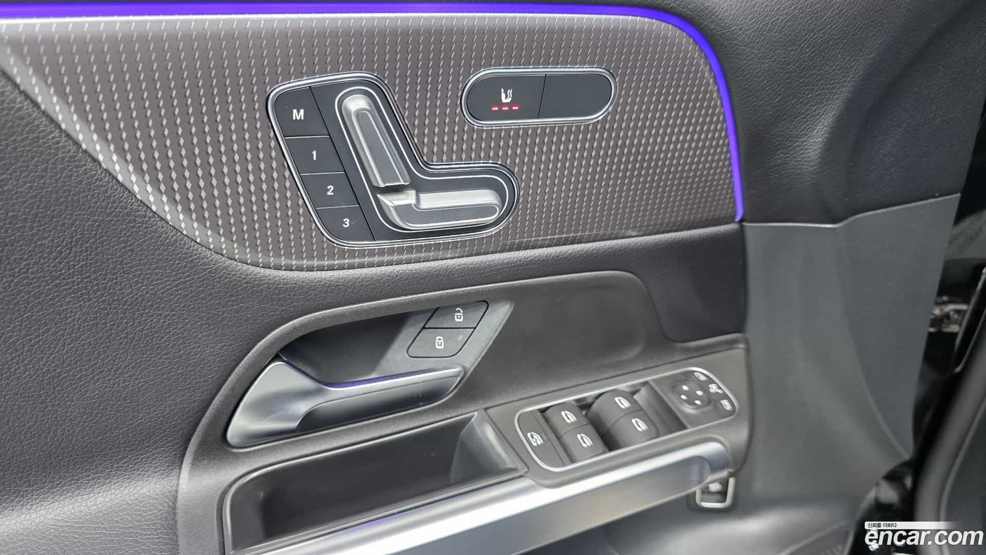 GLB-Class Mercedes-Benz 2023.4-OPTION-017