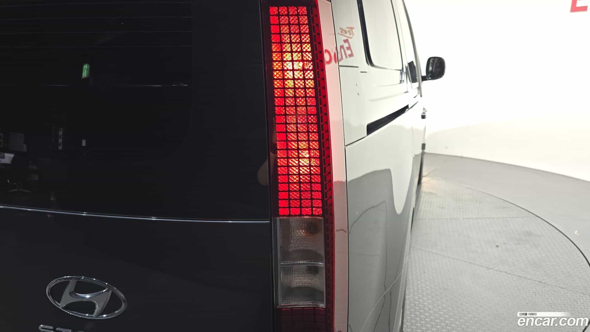 Staria Hyundai 2023.3-OUTER-033