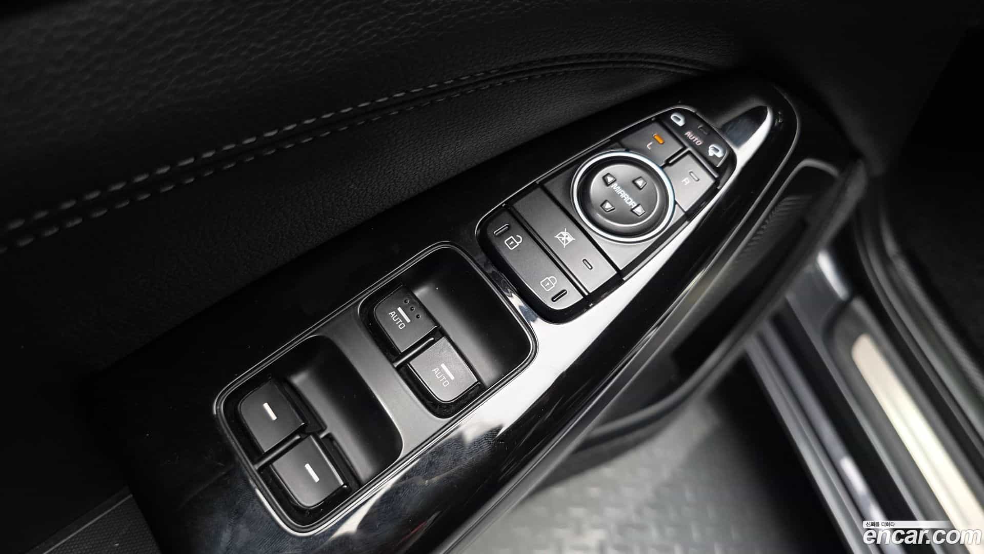 K7 Kia 2019.0-OPTION-041