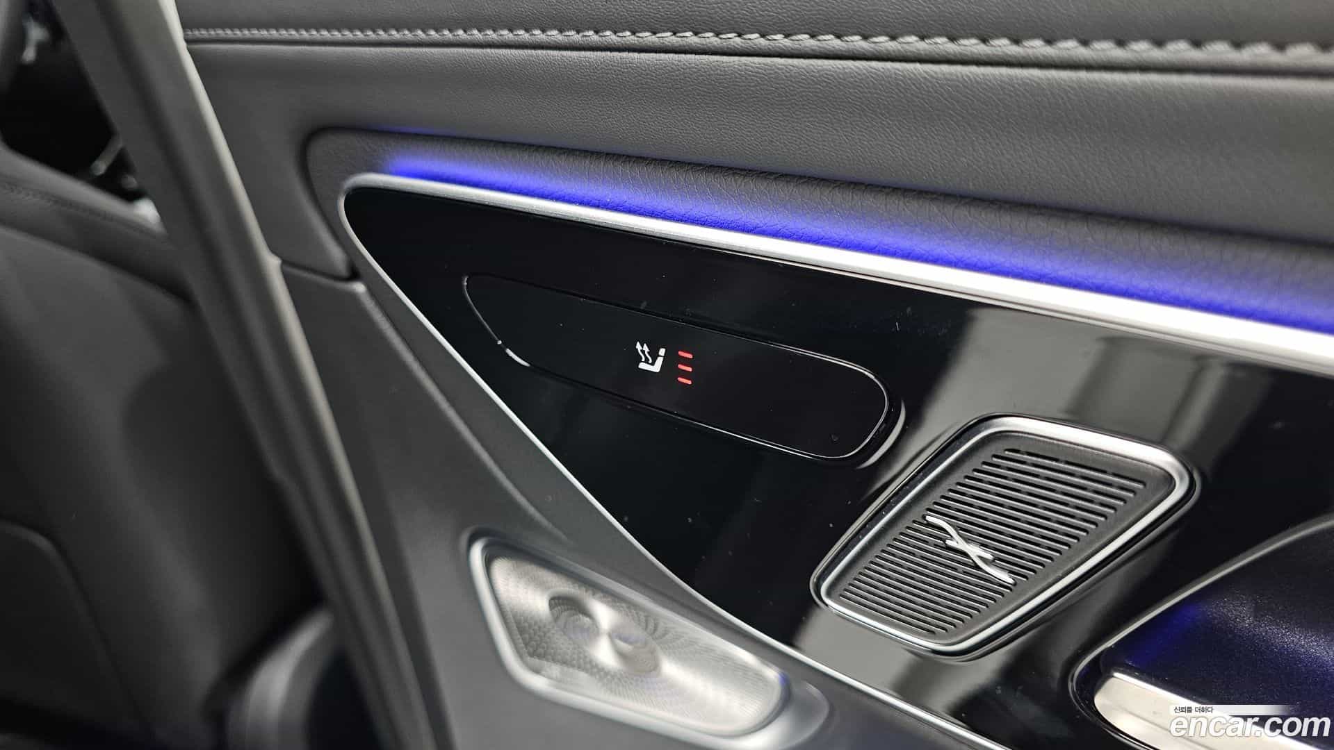 GLC-Class Mercedes-Benz 2025.2-OPTION-023