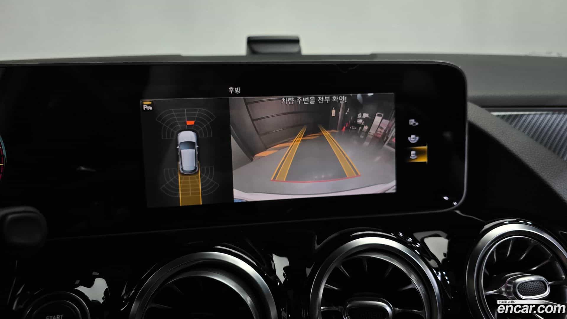 GLA-Class Mercedes-Benz 2020.9-OPTION-019