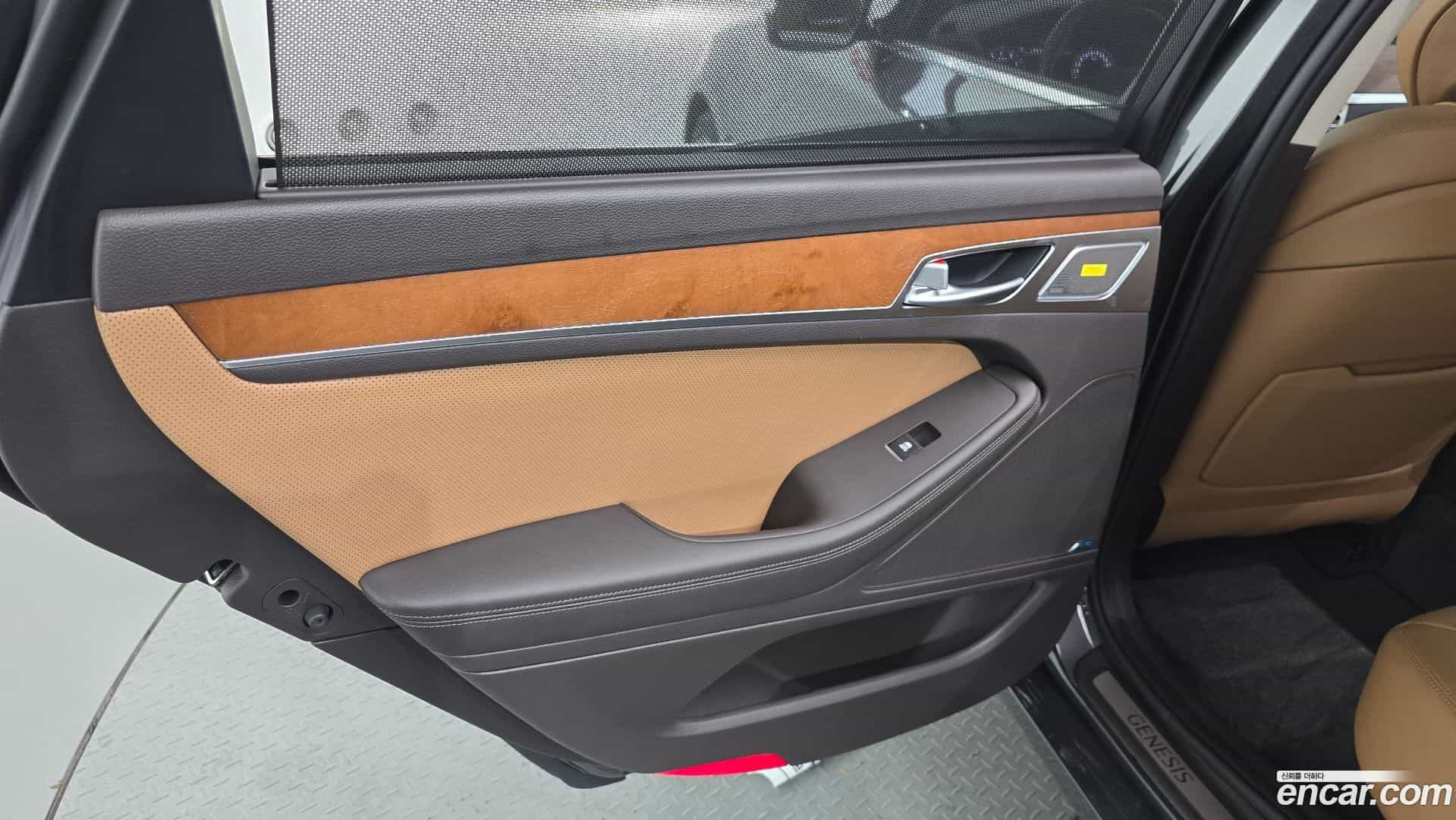 G80 Genesis 2018.4-INNER-035