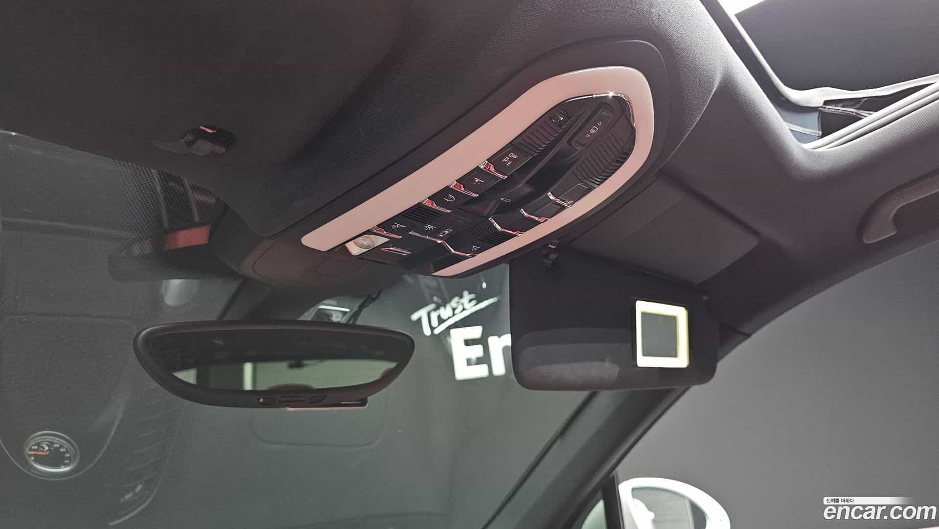 Cayenne Porsche 2016.4-OPTION-022