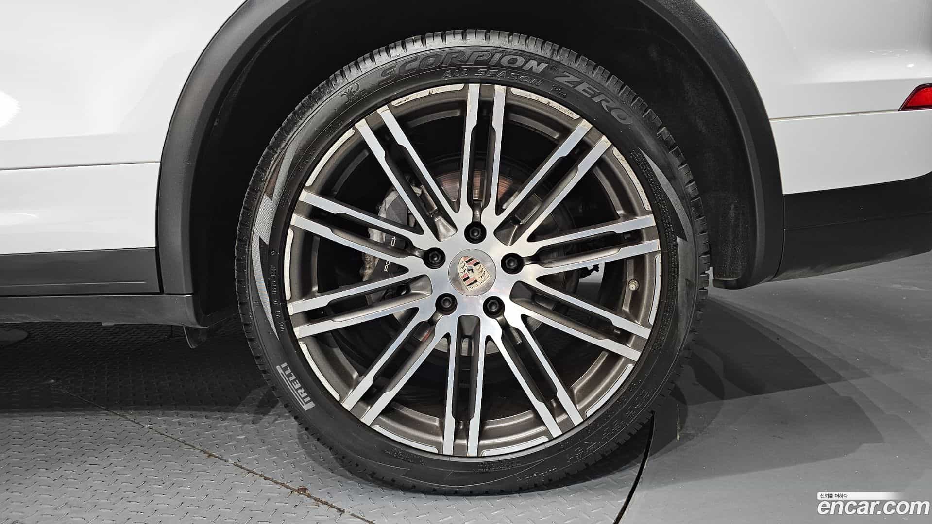 Cayenne Porsche 2016.4-OUTER-031
