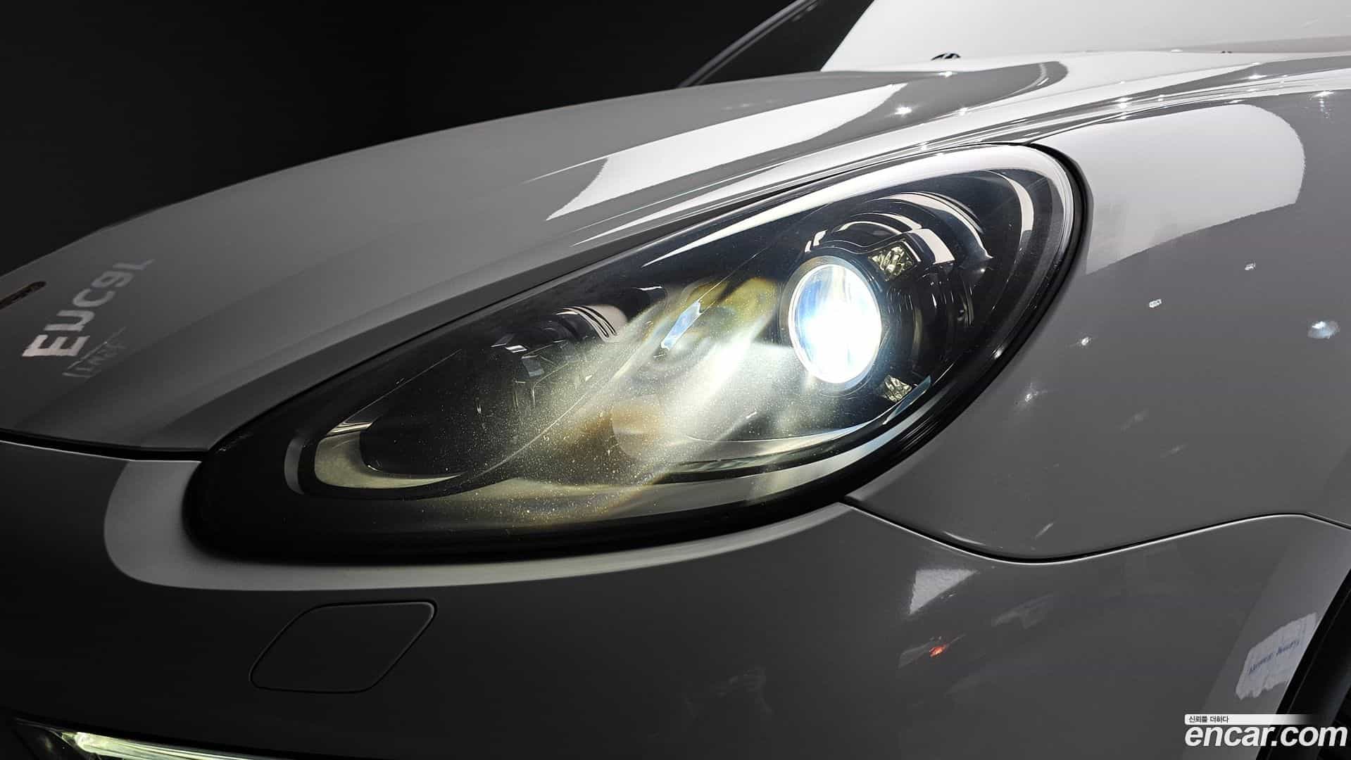 Cayenne Porsche 2016.4-OUTER-032