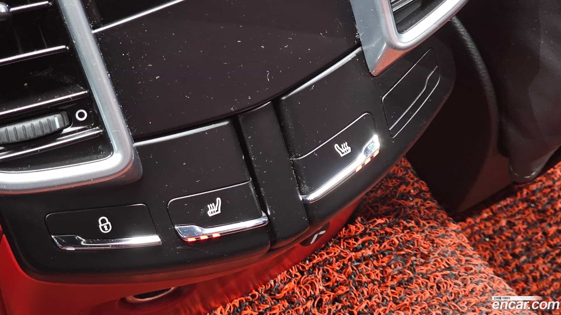 Cayenne Porsche 2016.4-OPTION-042