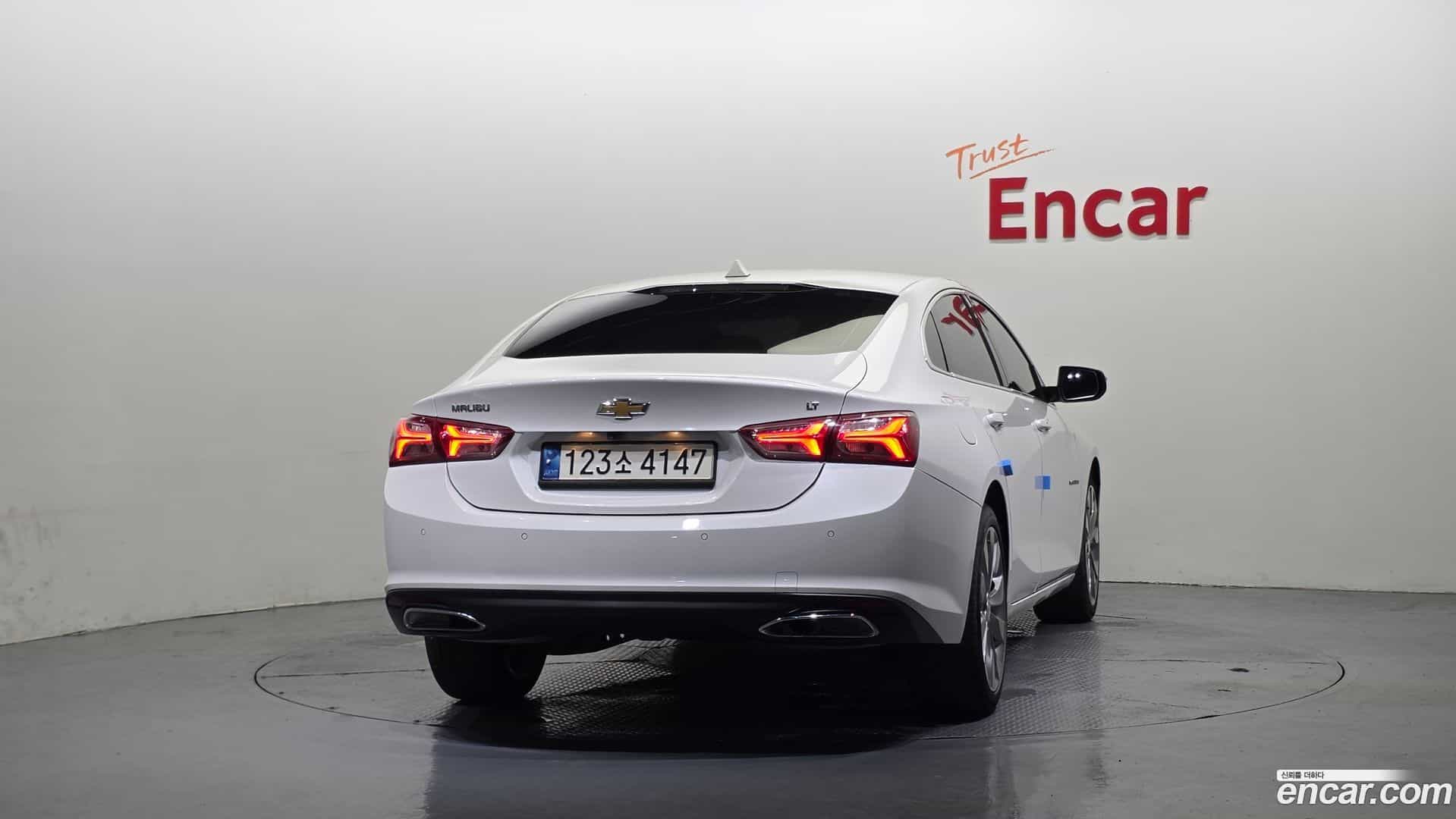 Malibu Chevrolet 2021.5-OUTER-004