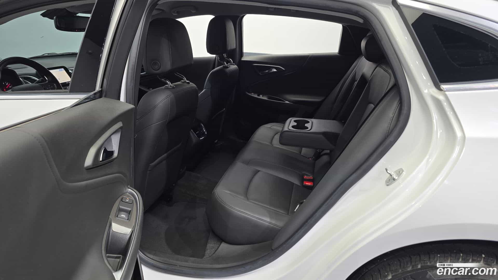 Malibu Chevrolet 2021.5-OPTION-016
