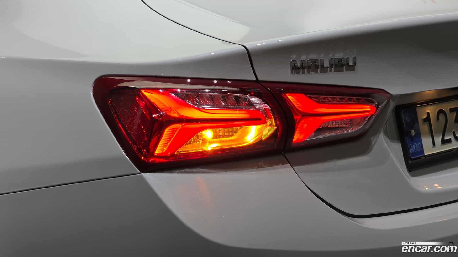 Malibu Chevrolet 2021.5-OUTER-033