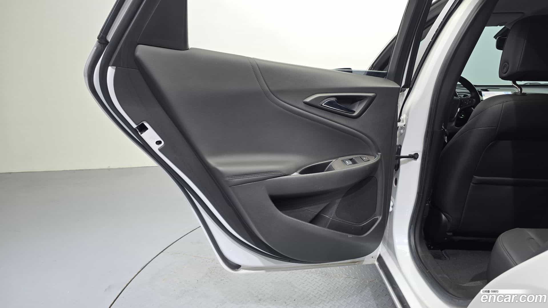 Malibu Chevrolet 2021.5-INNER-035
