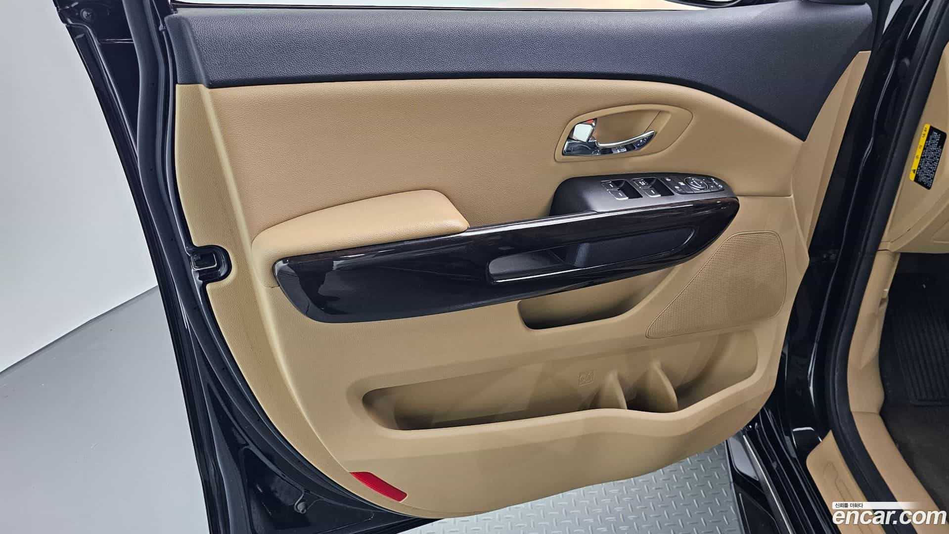 Canival Kia 2019.5-INNER-034