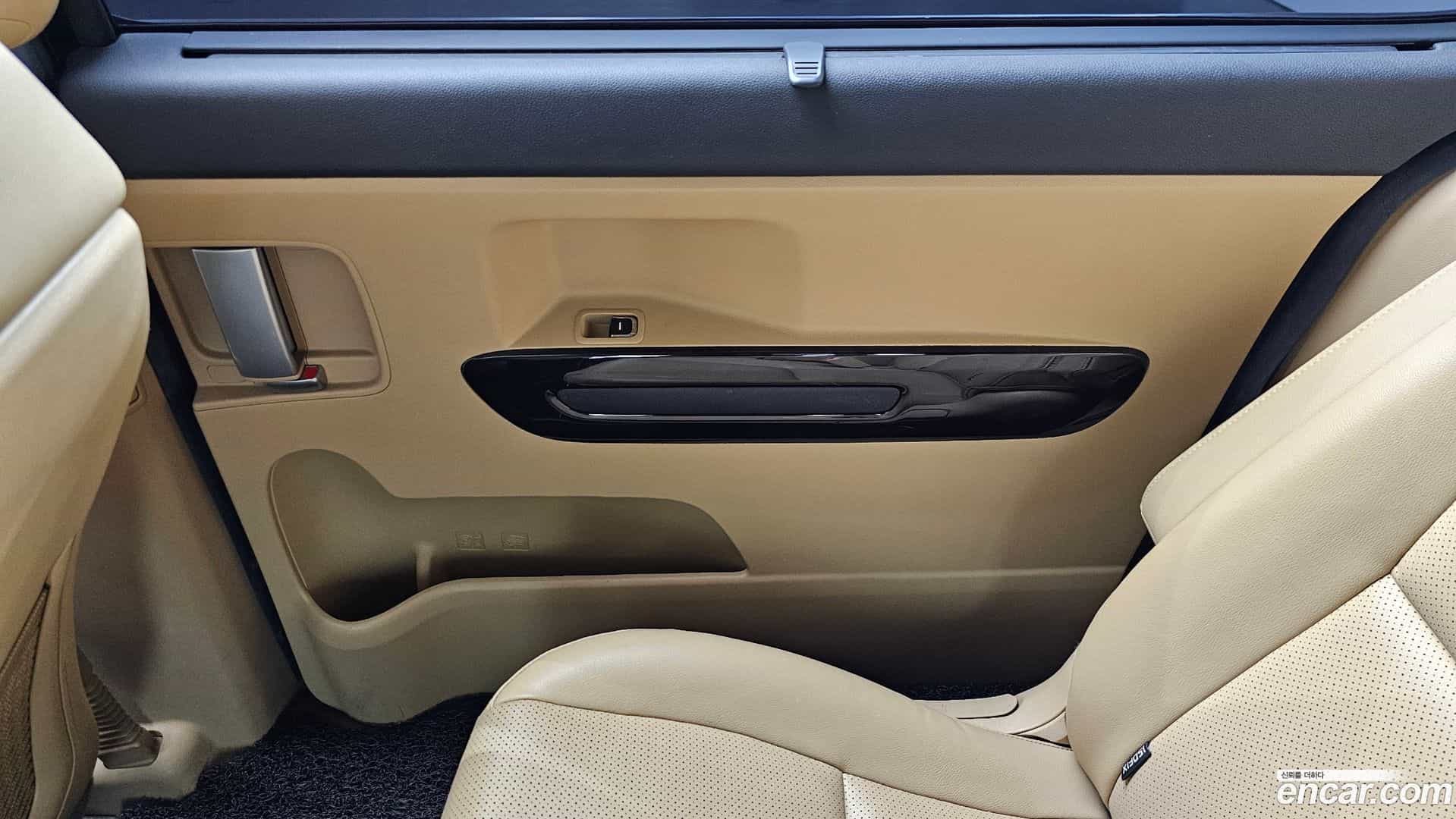 Canival Kia 2019.5-INNER-035