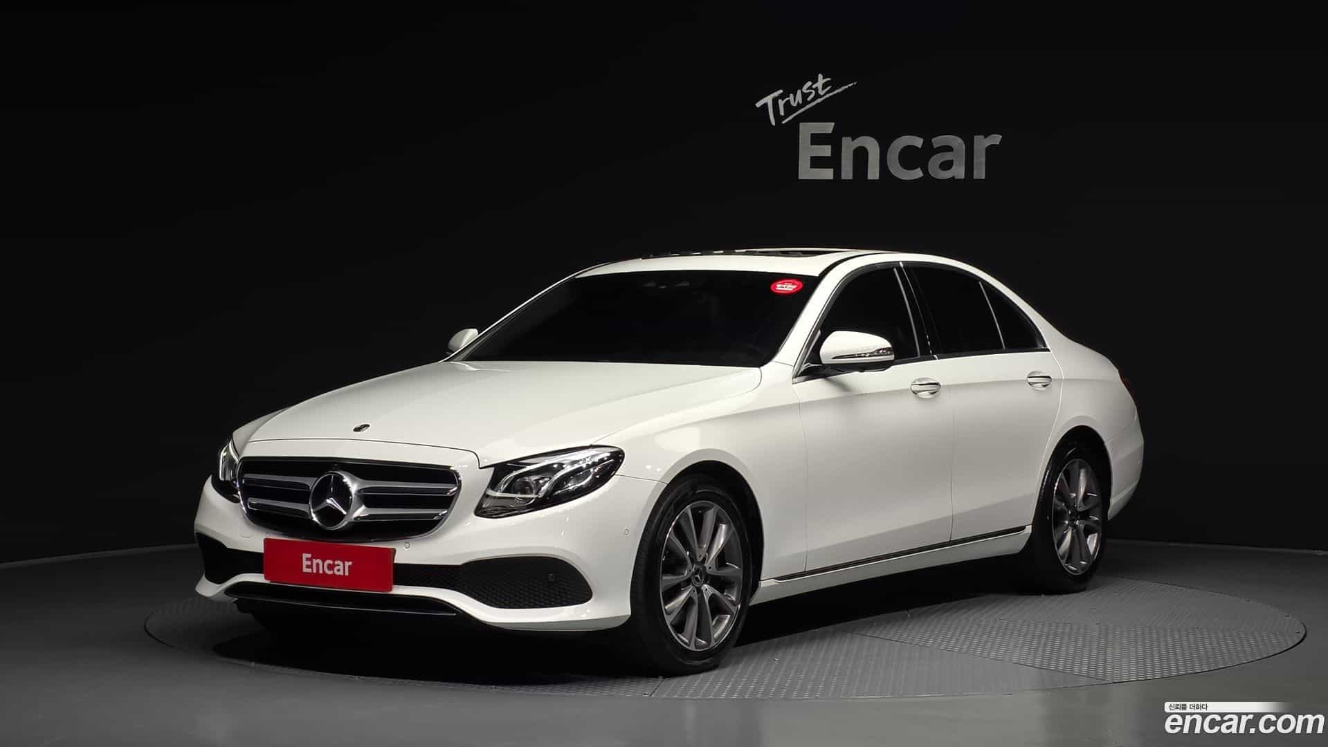 E-Class Mercedes-Benz 2019.5-OUTER-001