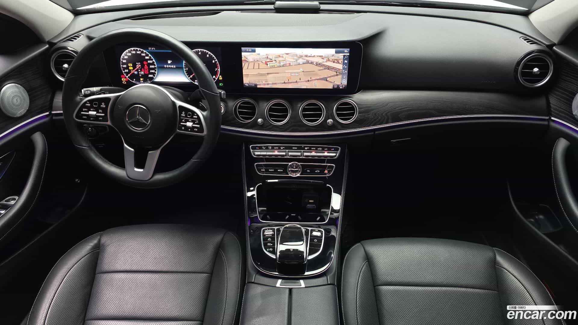 E-Class Mercedes-Benz 2019.5-INNER-007