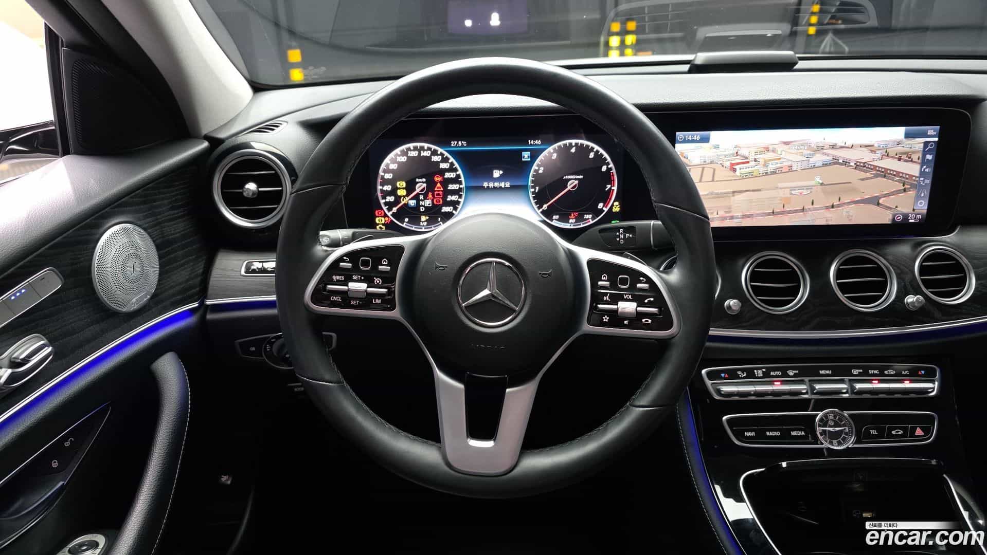 E-Class Mercedes-Benz 2019.5-OPTION-017