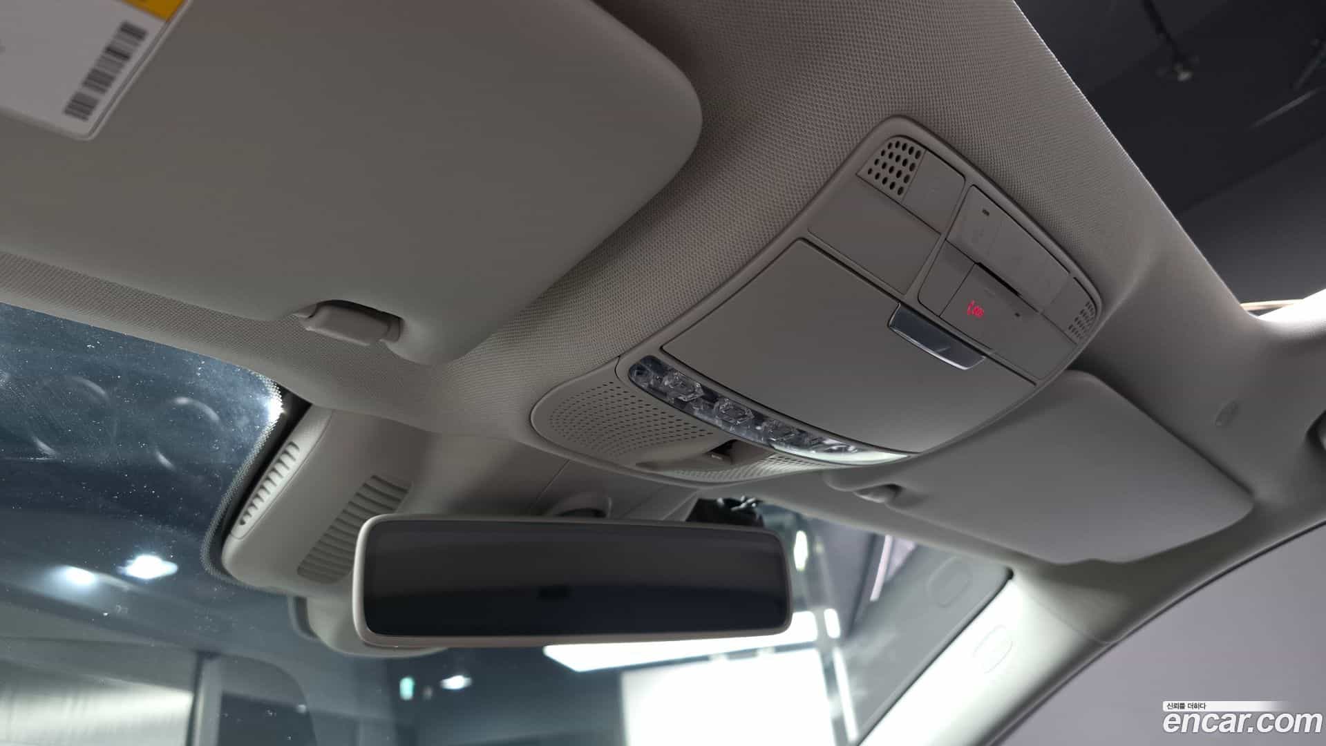 E-Class Mercedes-Benz 2019.5-OPTION-023
