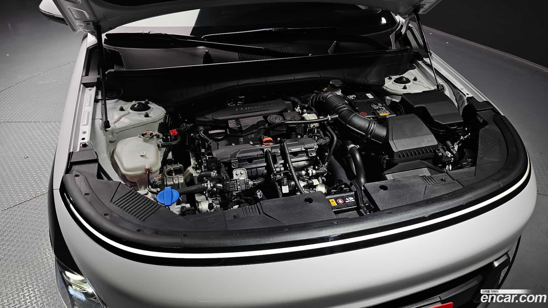 Kona Hyundai 2025.9-OUTER-006
