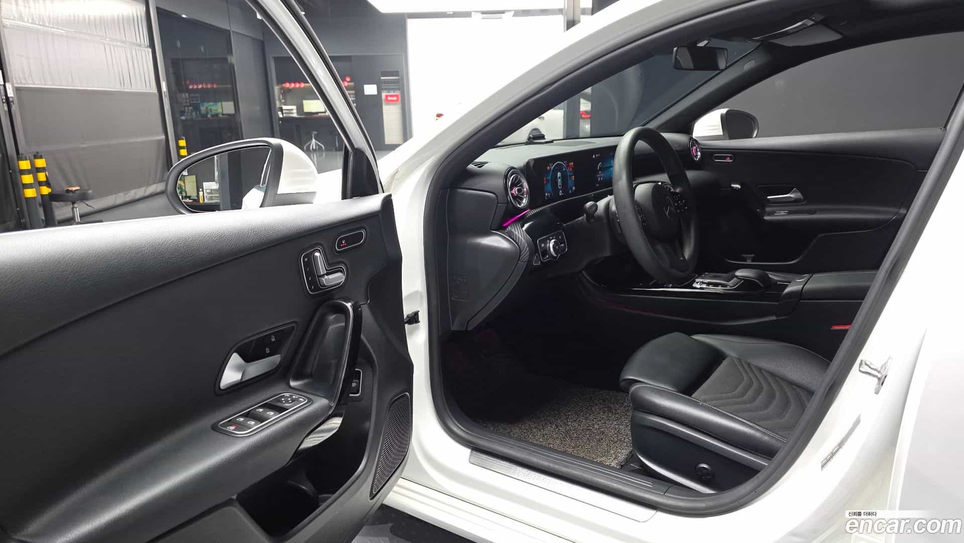 A-Class Mercedes-Benz 2020.6-INNER-010