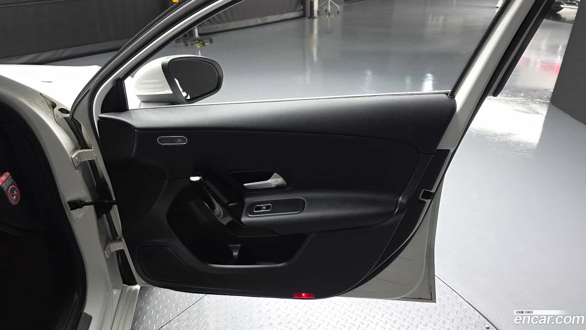 A-Class Mercedes-Benz 2020.6-INNER-034