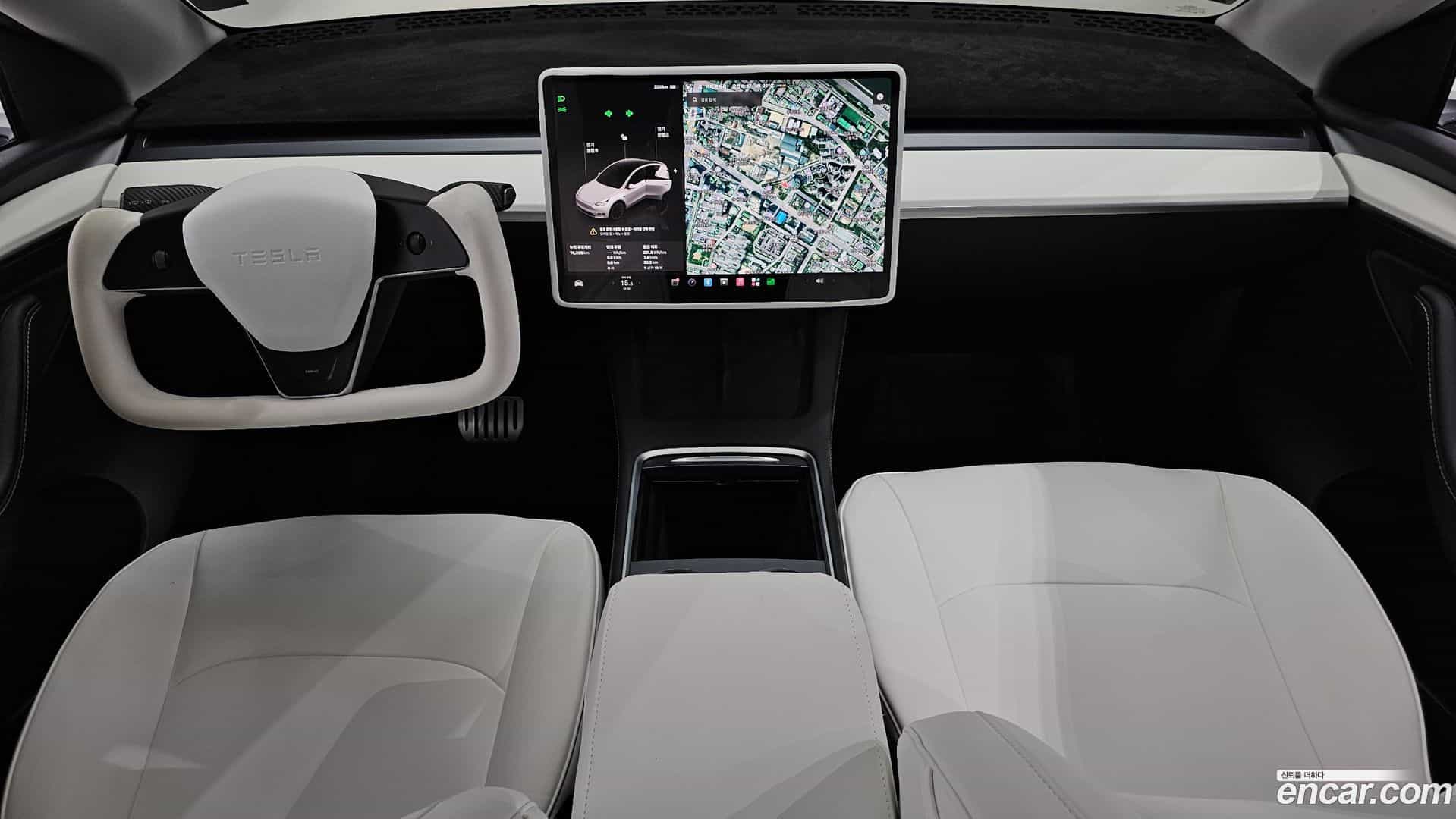 Model Y Tesla 2023.8-INNER-007