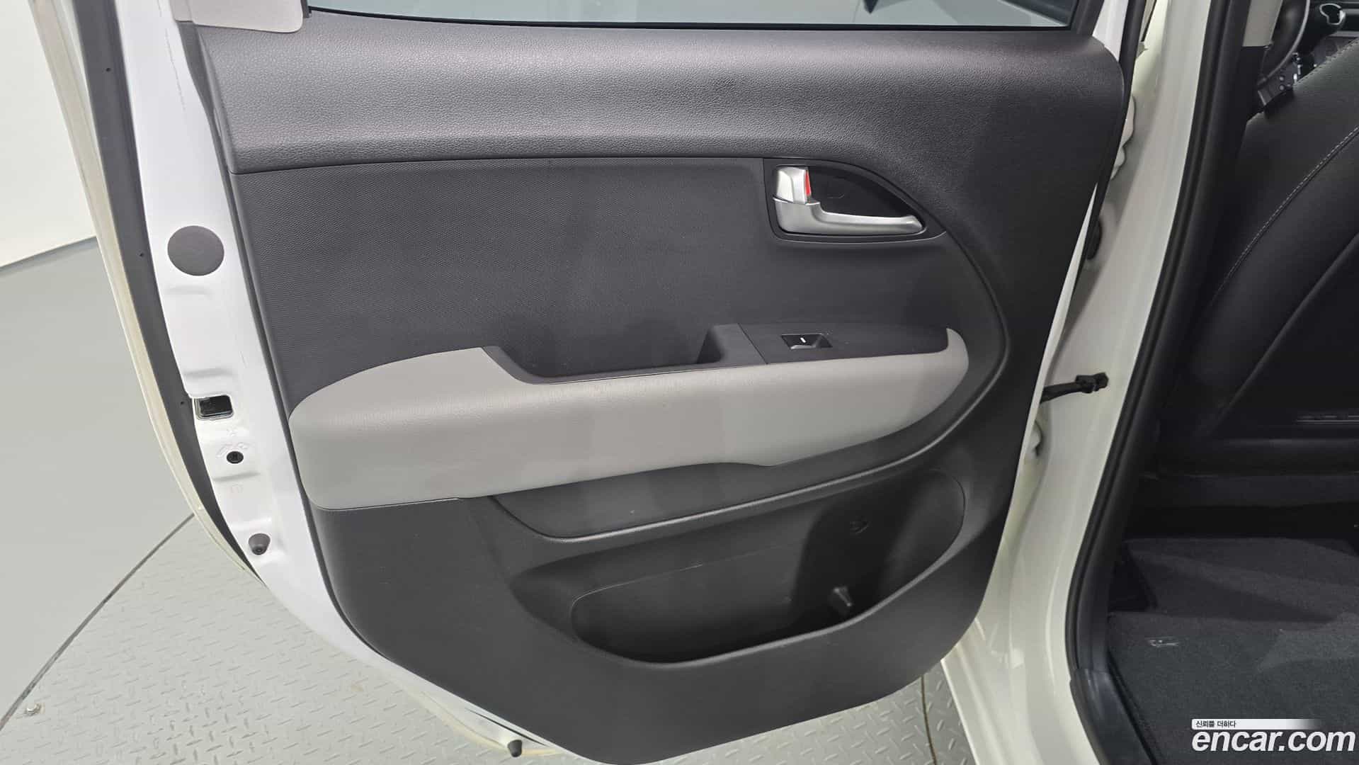 RAY Kia 2024.3-INNER-035