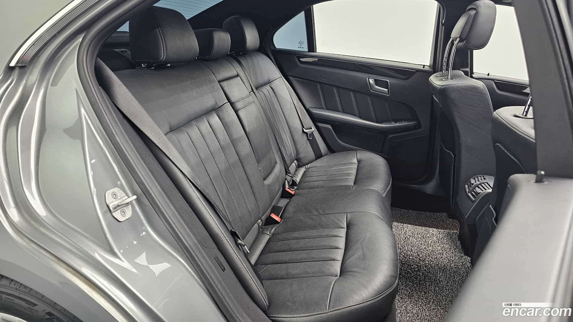 E-Class Mercedes-Benz 2014.8-OPTION-015