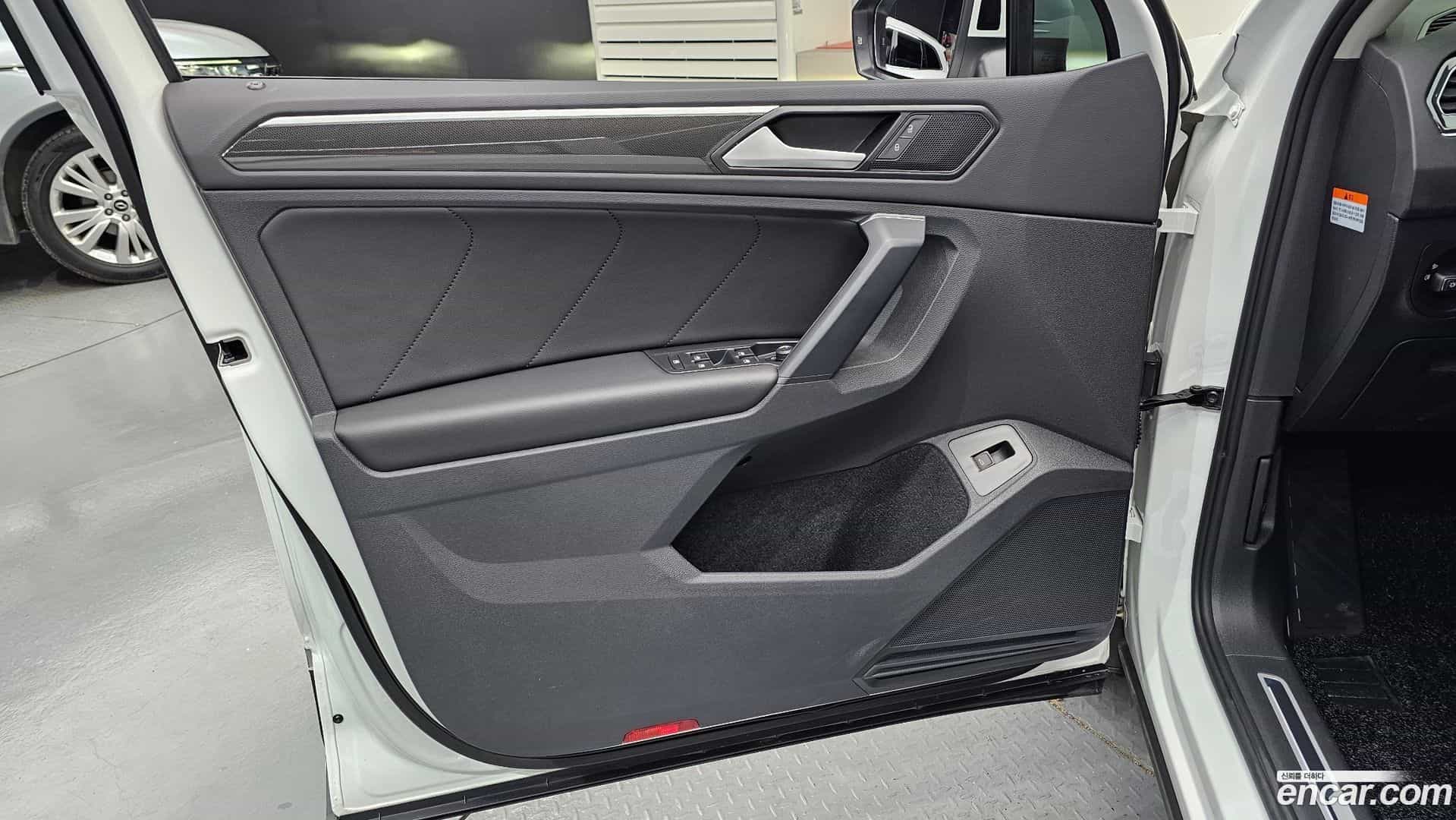 Tiguan Volkswagen 2024.5-INNER-034