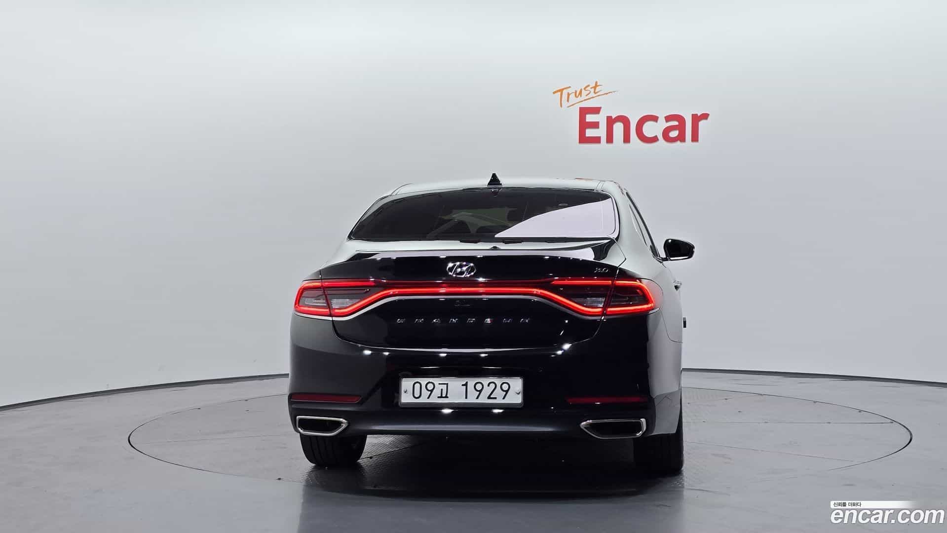 Grandeur Hyundai 2018.9-OUTER-004