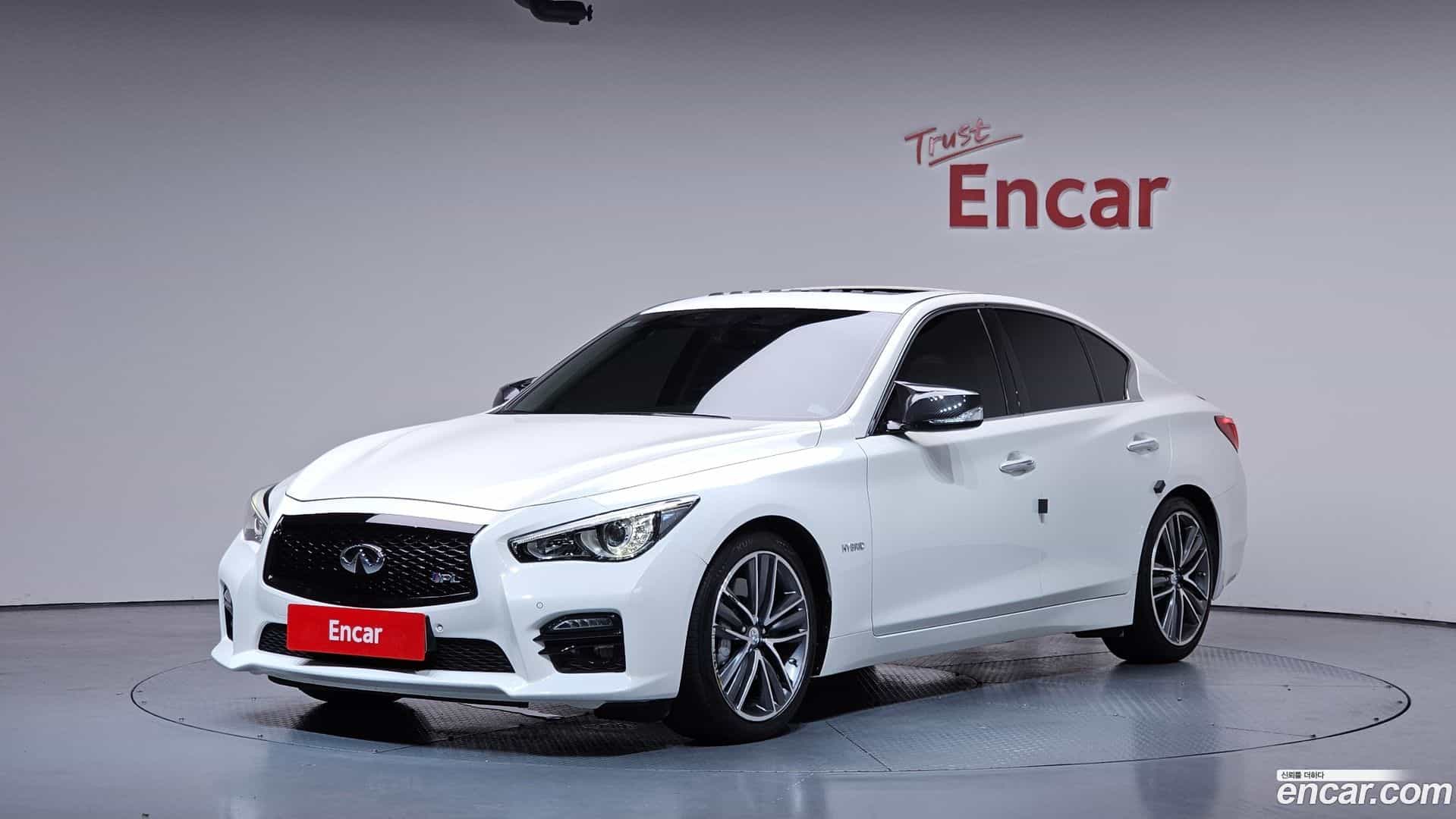 Q50 Infiniti 2016.3-OUTER-001