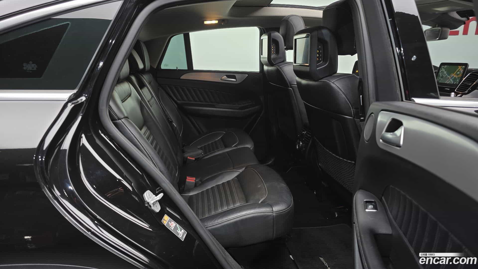 GLE-Class Mercedes-Benz 2017.5-OPTION-015