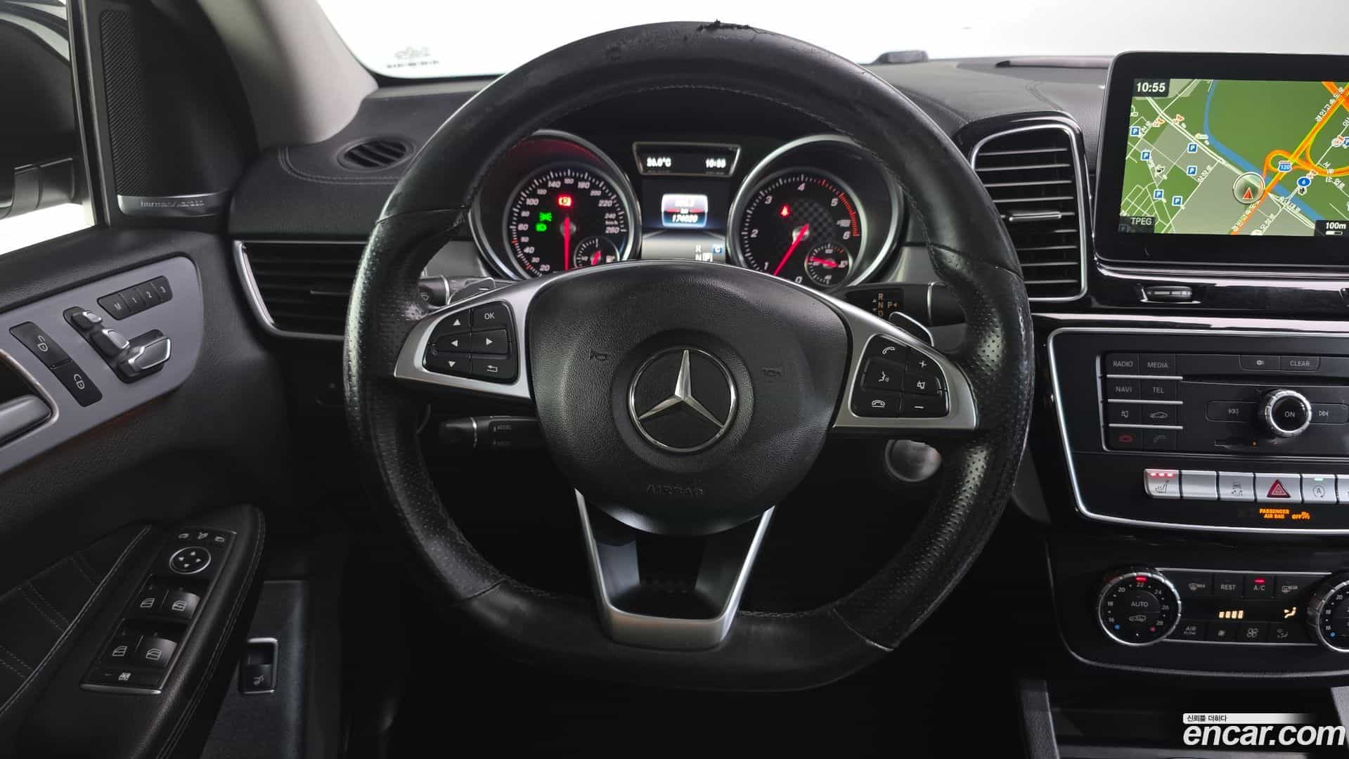 GLE-Class Mercedes-Benz 2017.5-OPTION-017