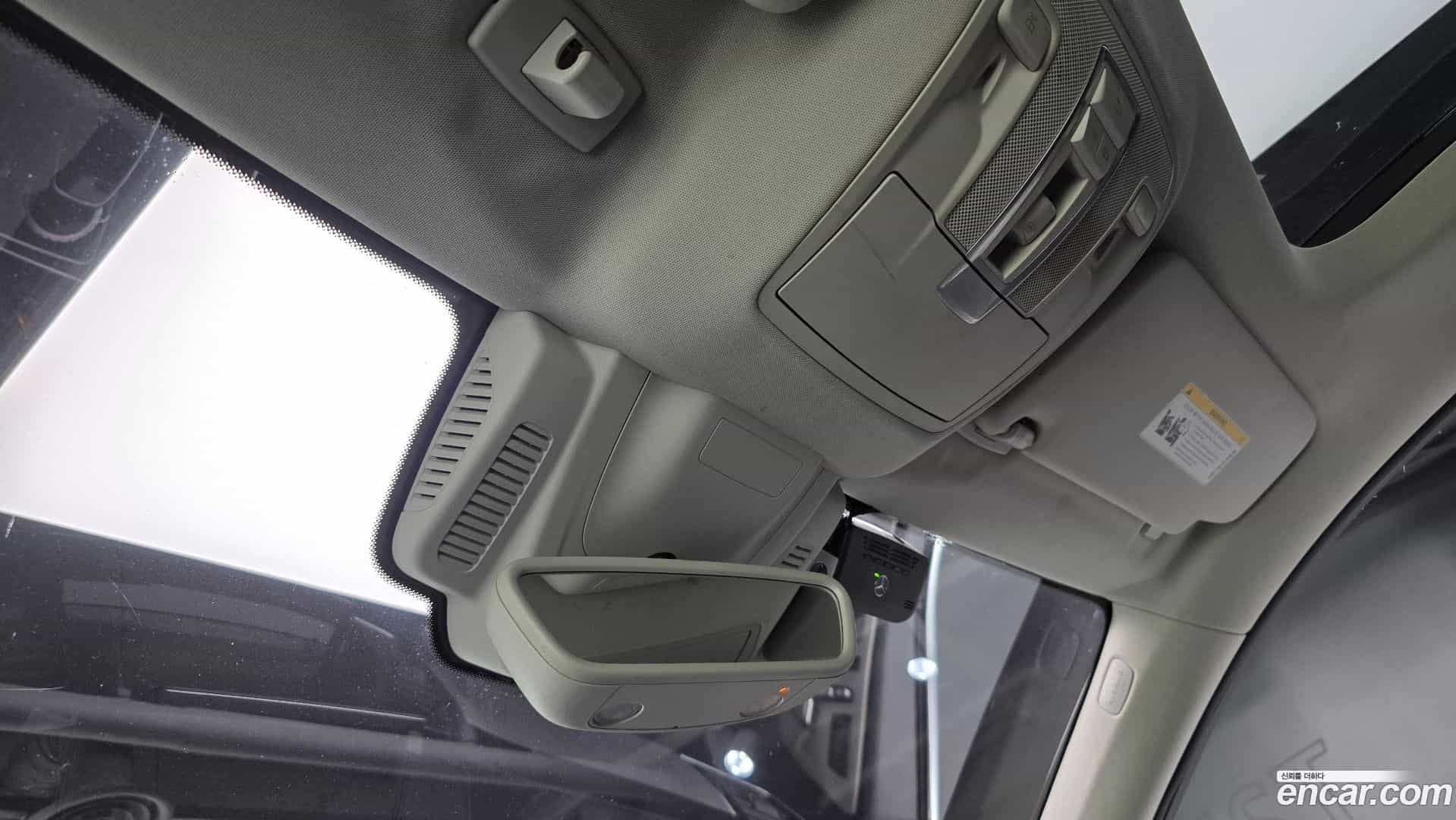GLE-Class Mercedes-Benz 2017.5-OPTION-023
