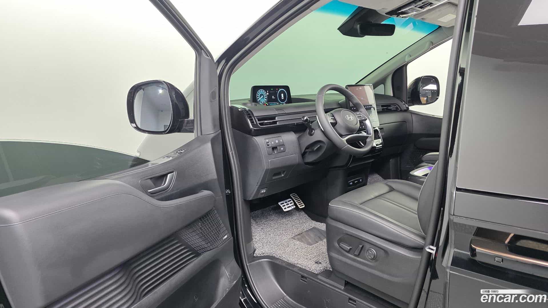 Staria Hyundai 2024.6-OPTION-016